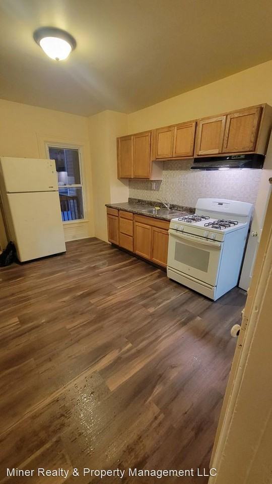 238-240 Otsego St - Photo 2 of 11