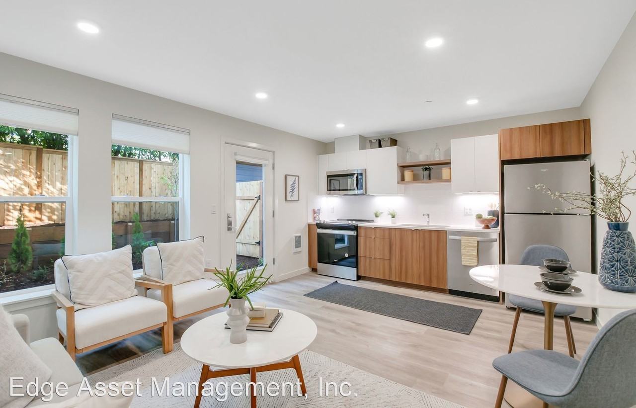 5531-5541 N Greeley Avenue - Photo 2 of 11