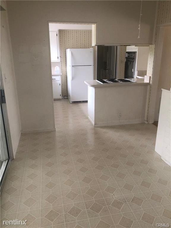 120 W Wistaria Ave - Photo 2 of 6