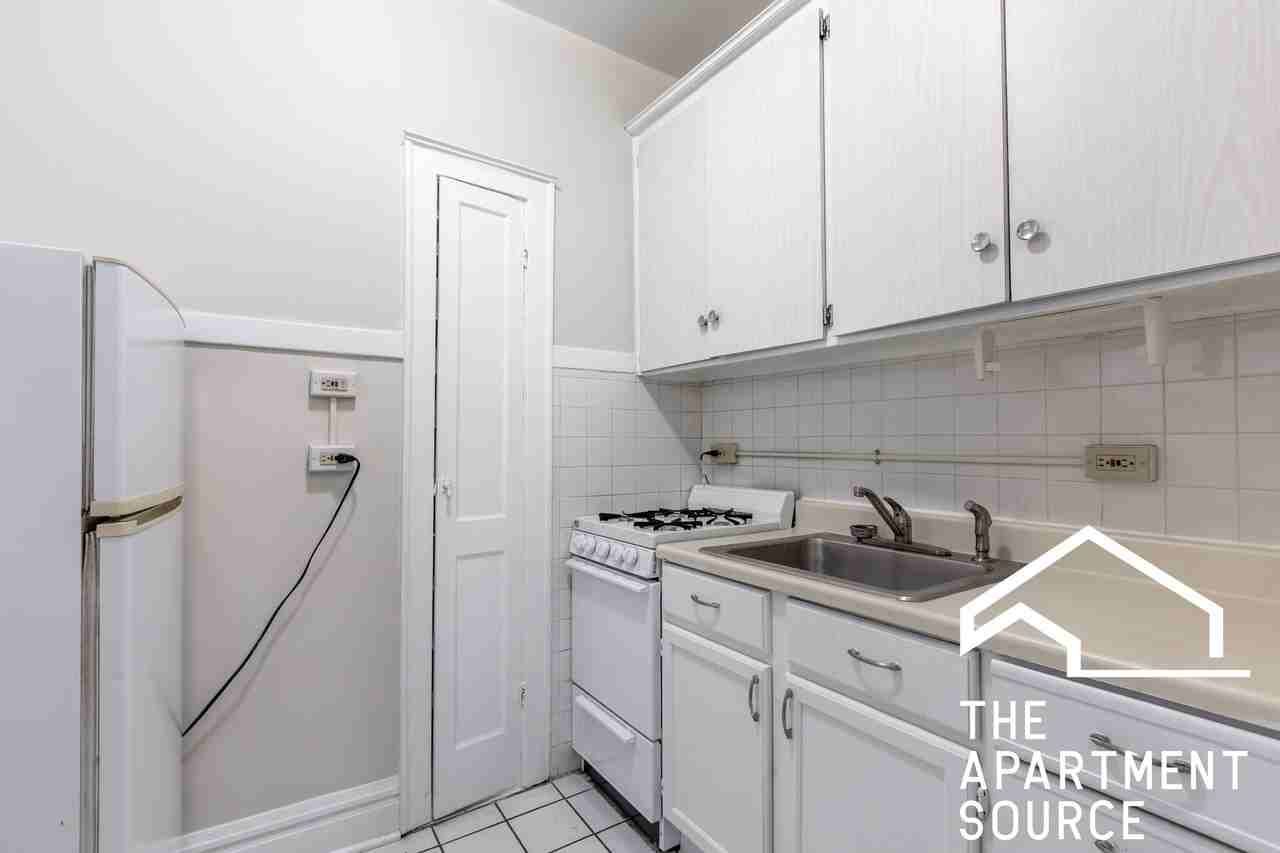 3120 Oak Park Ave #203