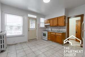 featured image of 4921 W Berteau Ave #2