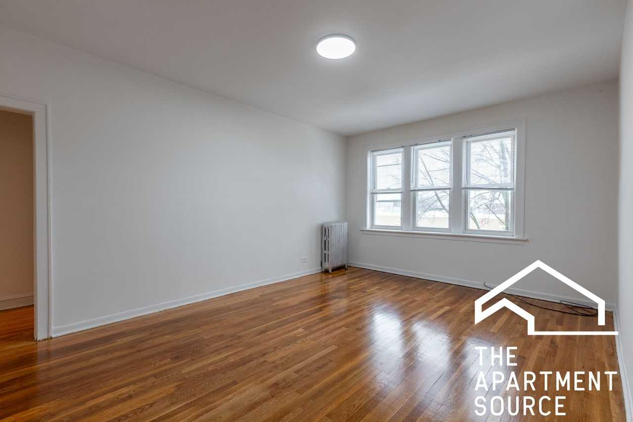 4921 W Berteau Ave #2 - Photo 6 of 14