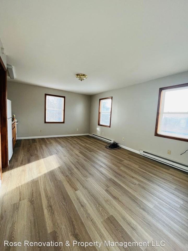 1015 3rd St 1412 Water St - Photo 2 of 11