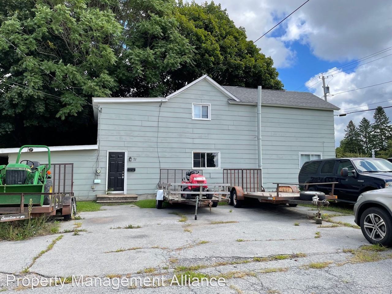 71 W Utica St - Photo 2 of 4