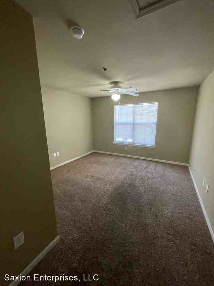 1608 Cherry Street - Photo 2 of 6