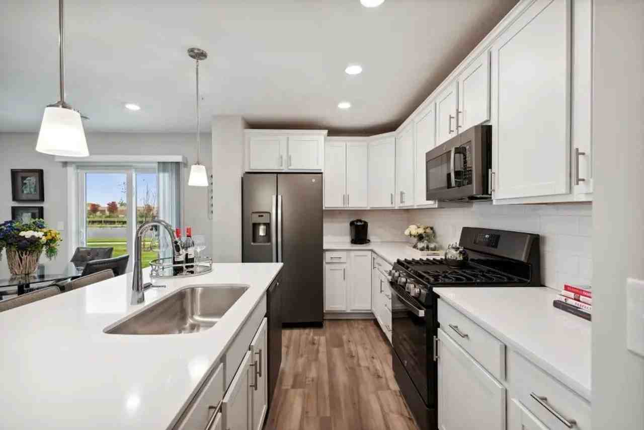 8745 Parkington Ave Ne - Photo 2 of 25
