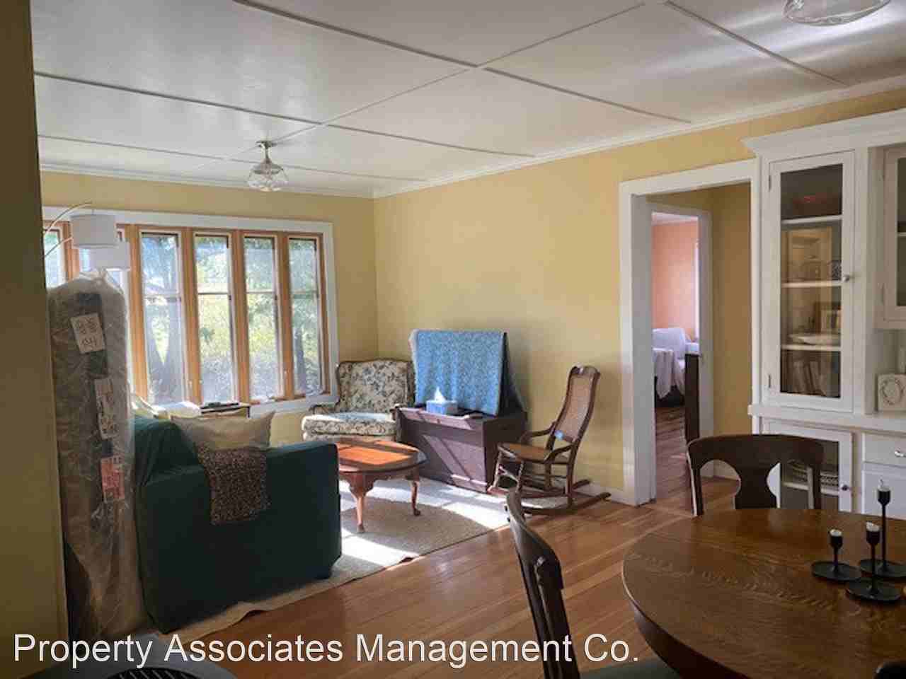 10154 Mills Rd - Photo 3 of 12