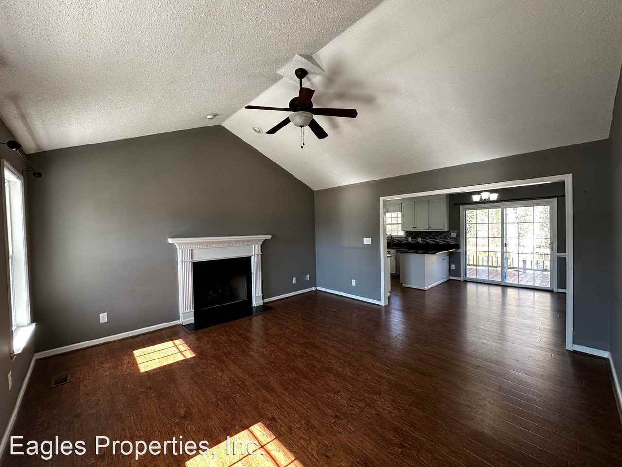 306 Marlin Ln - Photo 2 of 19