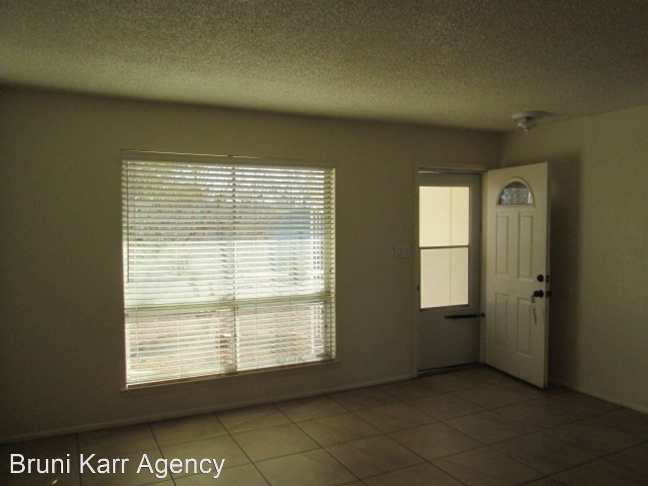 13407 Auburn Ave Ne - Photo 2 of 14