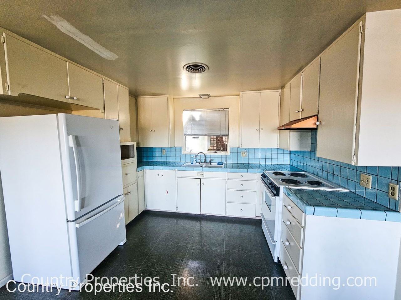 1001 East Street - Photo 3 of 17