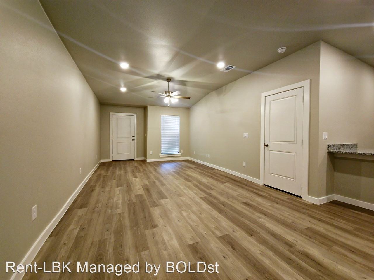 505 E 21st Street - Photo 2 of 15