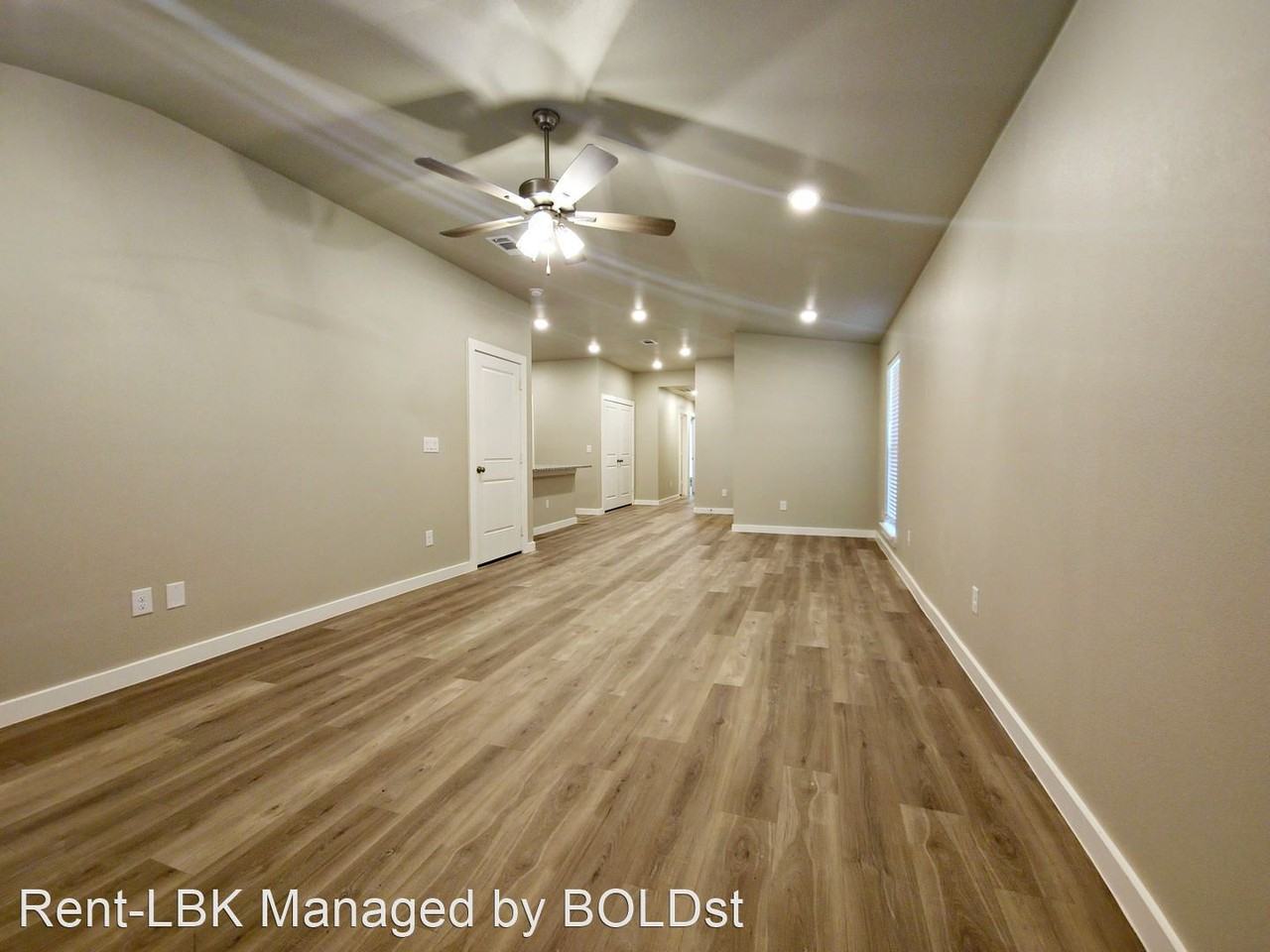 505 E 21st Street - Photo 3 of 15