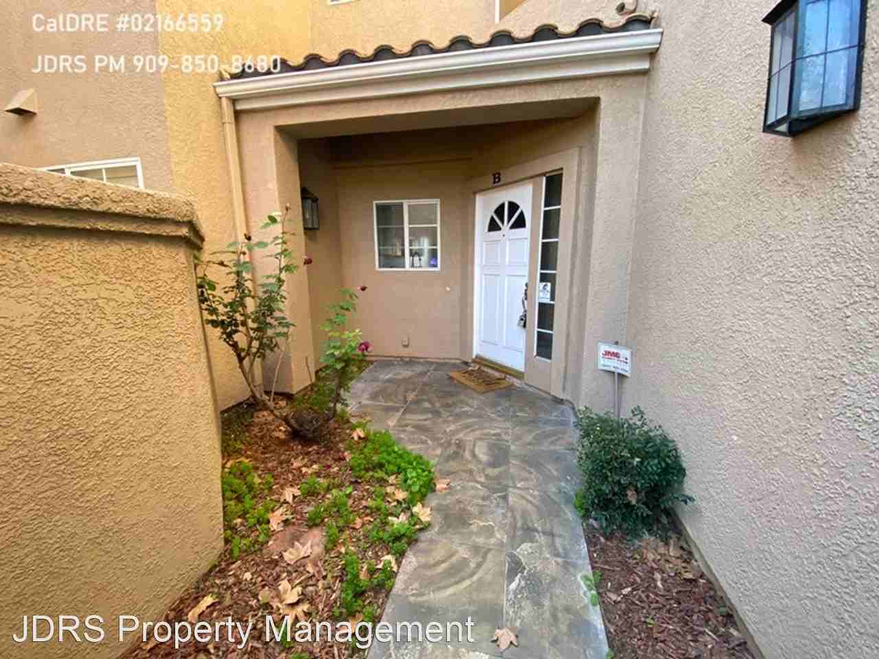3202 Capri St #B - Photo 2 of 22