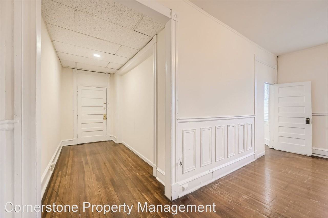205 E 30th Street - Photo 3 of 11