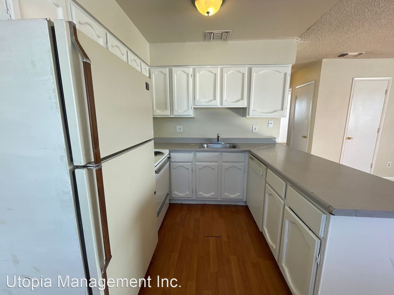 2 Bedroom and 1 Bathroom Sparks Apartment - Photo 3 of 8