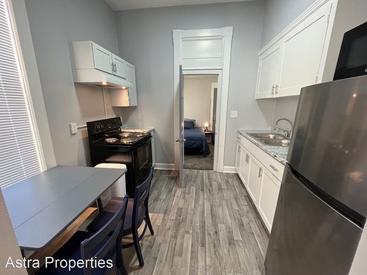 920 Main St. - Photo 2 of 12