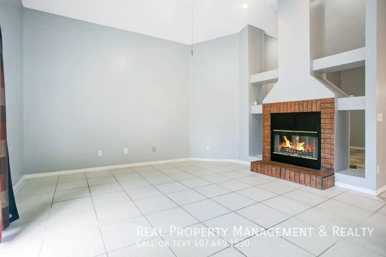 3724 Pickwick Dr - Photo 3 of 15