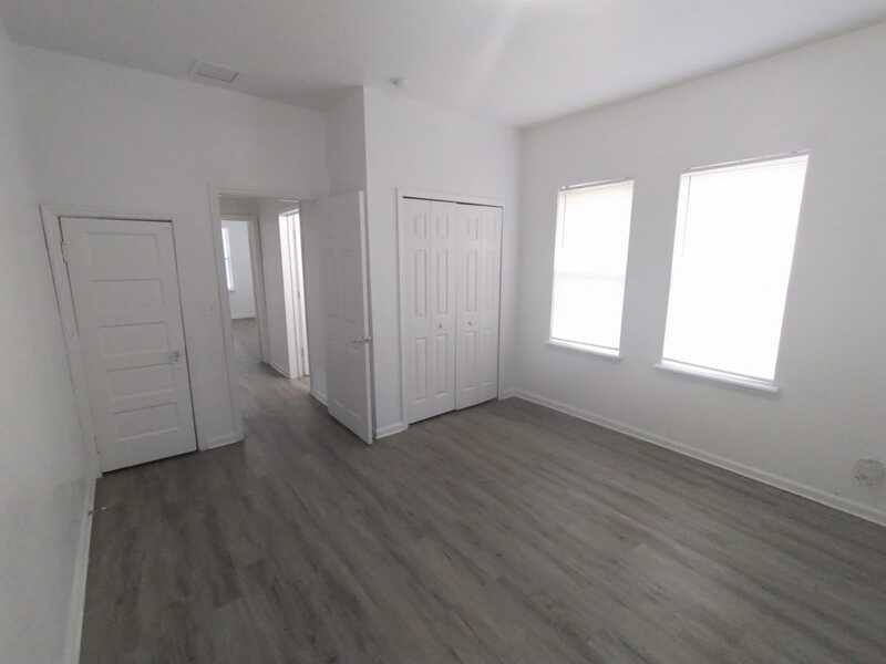 4808 Silver St - Photo 7 of 12