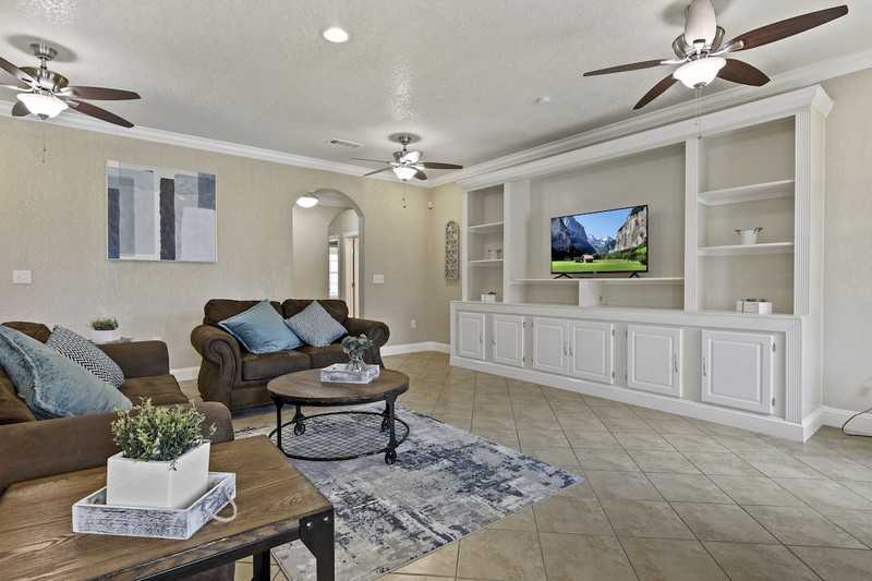 5993 Glen Vis - Photo 2 of 9