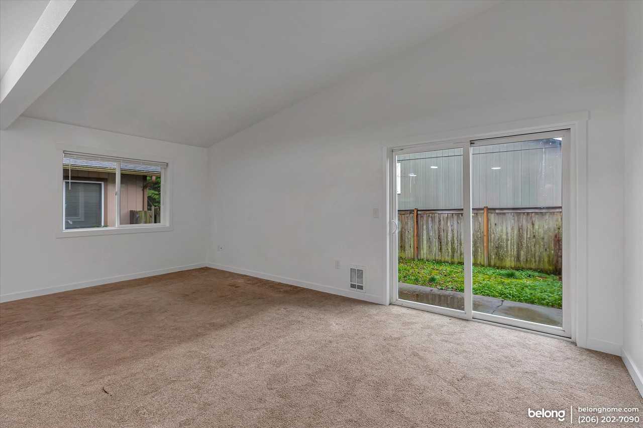 2020 Hollow Dale Pl #A - Photo 7 of 17