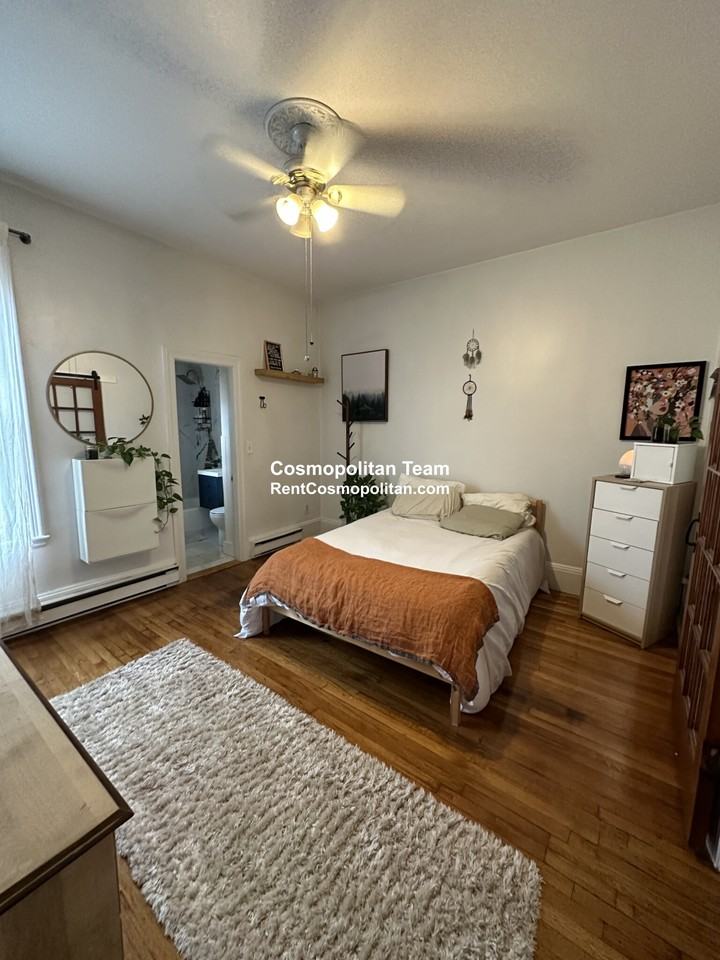 210 Washington Ave #2 - Photo 3 of 7