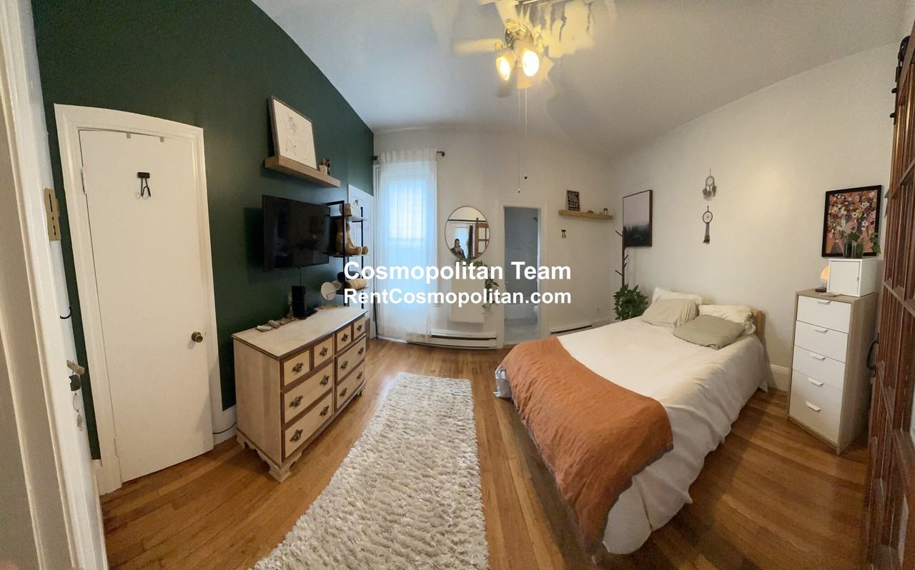 210 Washington Ave #2 - Photo 4 of 7