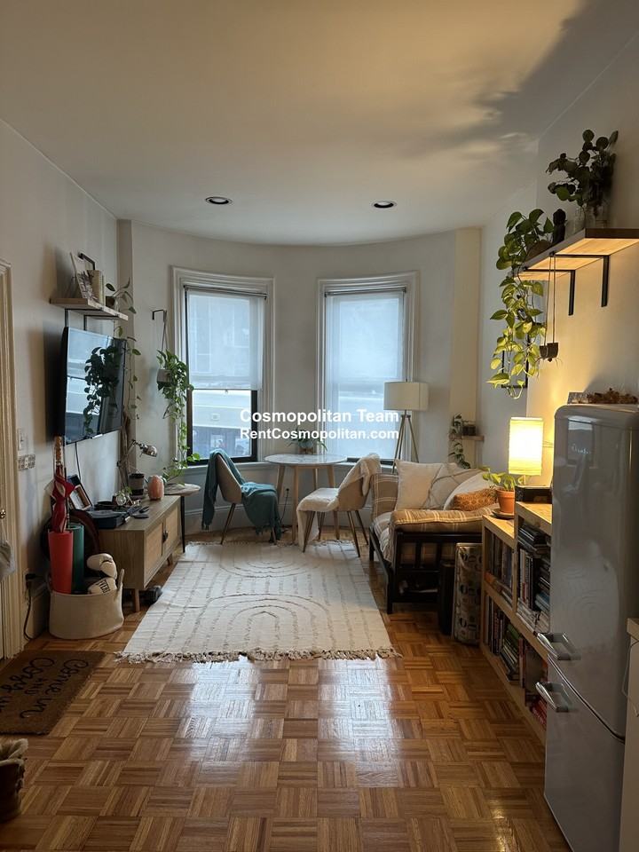 210 Washington Ave #2 - Photo 5 of 7