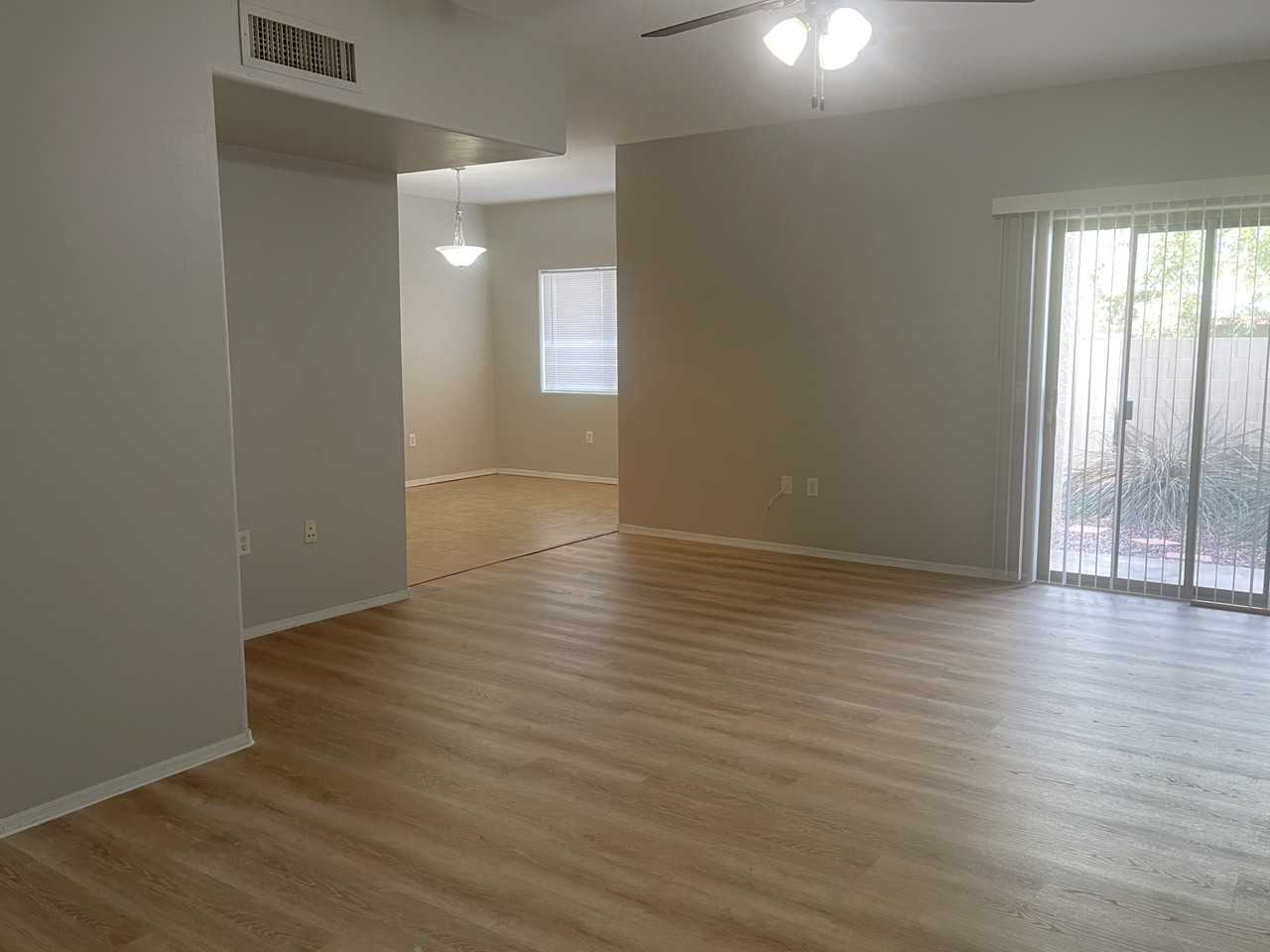 2012 W Dozemary Ct - Photo 2 of 22