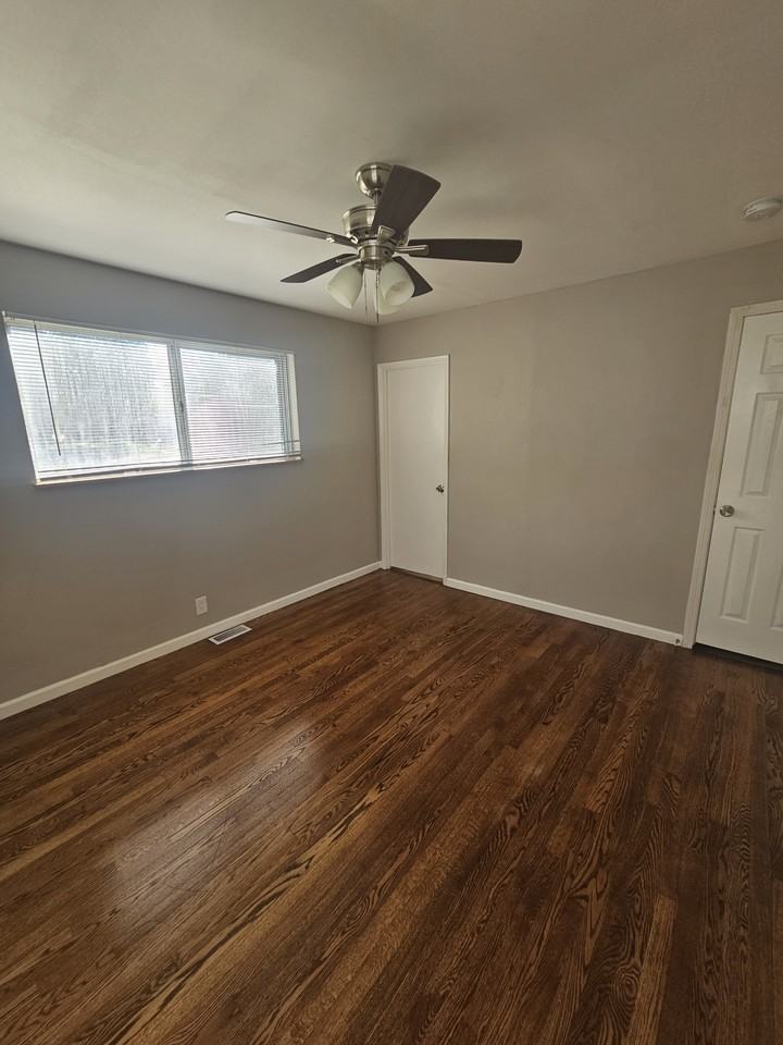 780 Madison Ln - Photo 2 of 10