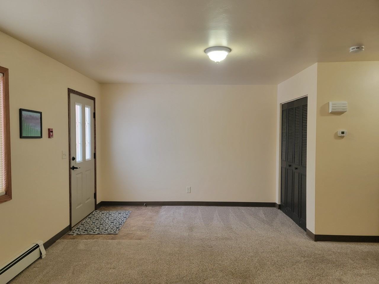 104 Sycamore Dr - Photo 2 of 19