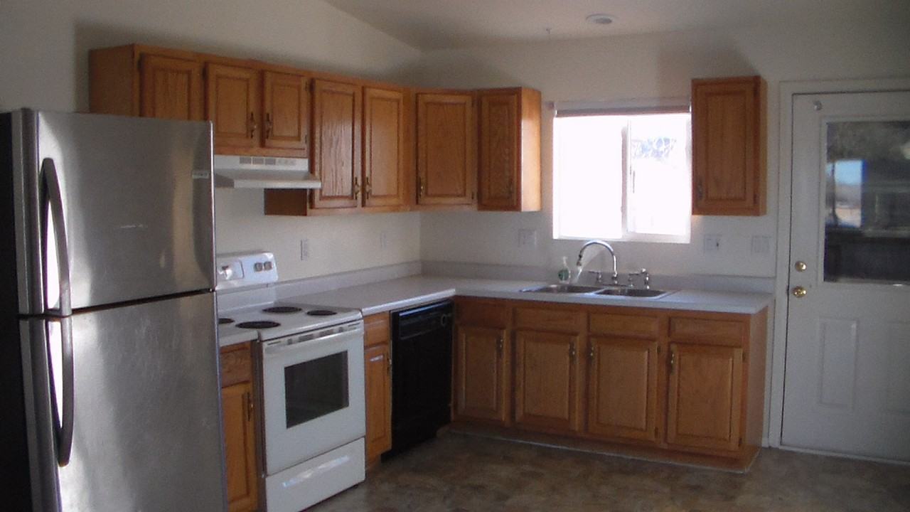 93 Georgia Ln - Photo 6 of 15