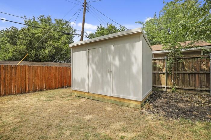 11356 Dalron Dr - Photo 3 of 35