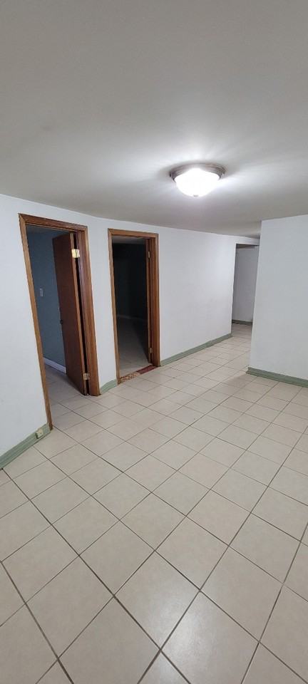 5731 South Campbell Avenue ##.G - Photo 5 of 8