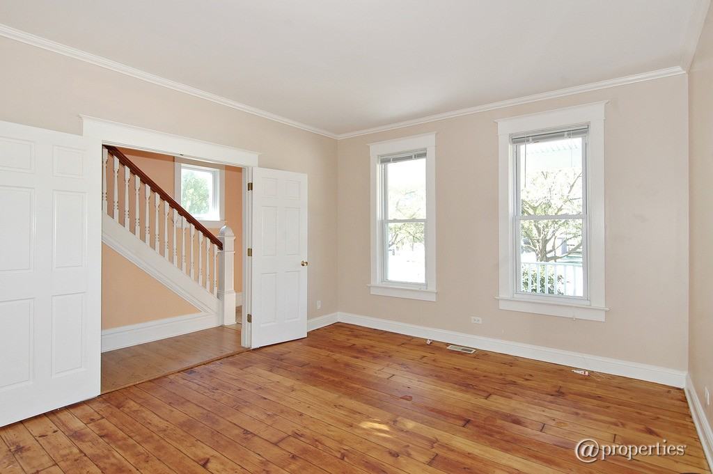 145 Railroad St - Photo 2 of 10