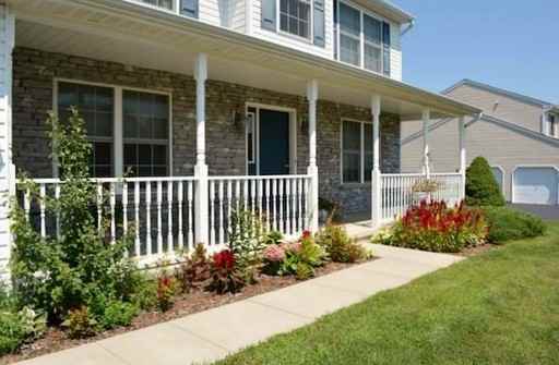 405 Penn St - Photo 3 of 17