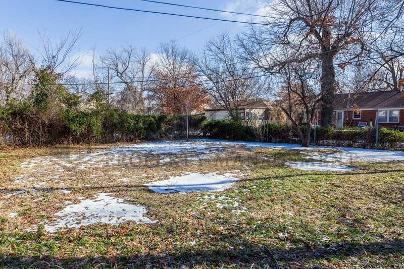 628 S Mission Rd - Photo 3 of 20