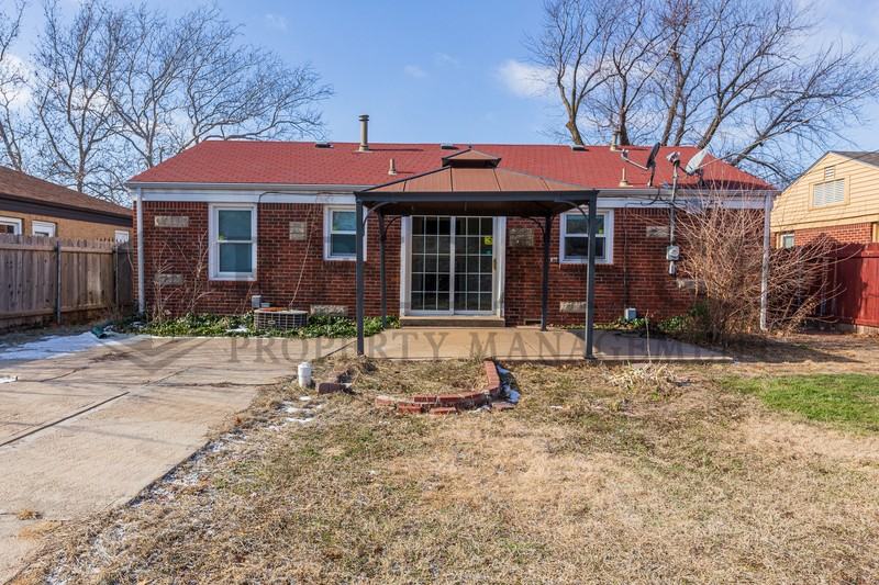 1750 S Fabrique Dr - Photo 2 of 18