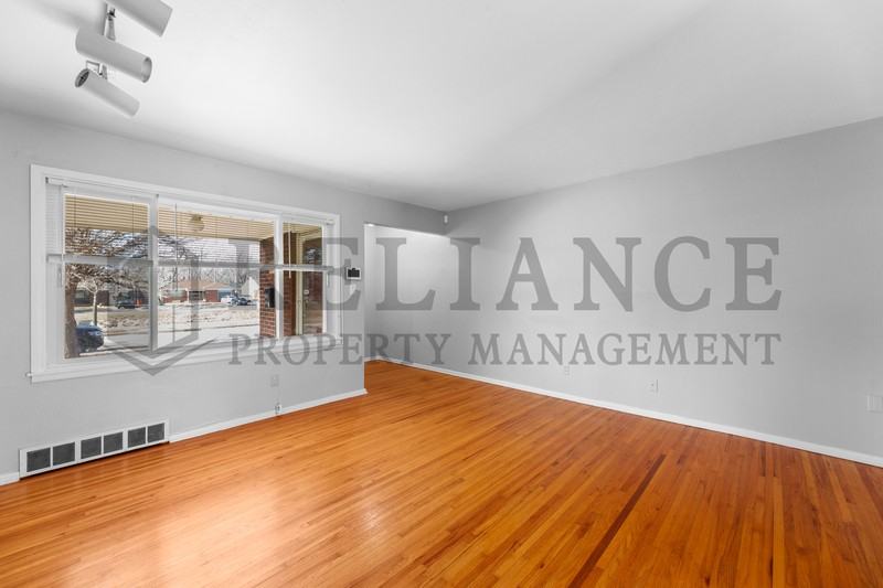 1750 S Fabrique Dr - Photo 7 of 18