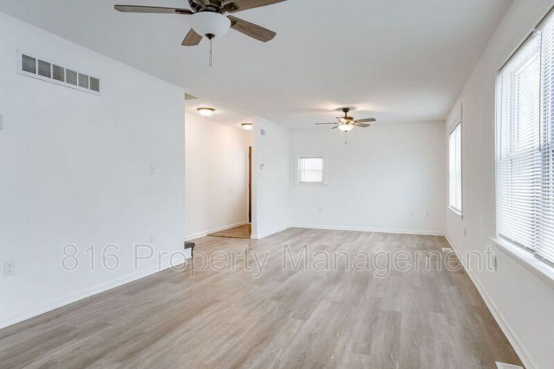 3236 Highland Ave - Photo 3 of 24