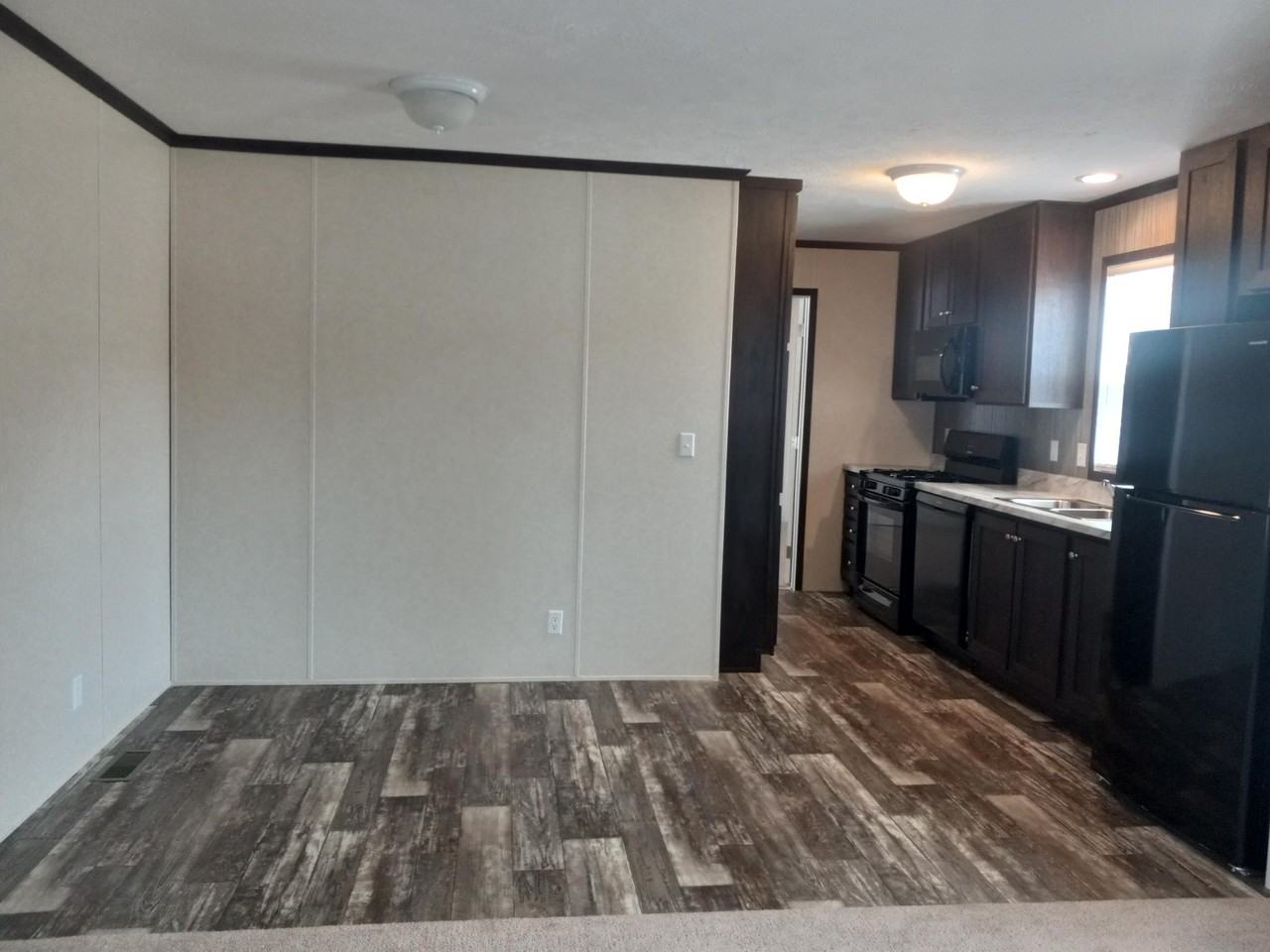 253 Magnolia #253 - Photo 2 of 12