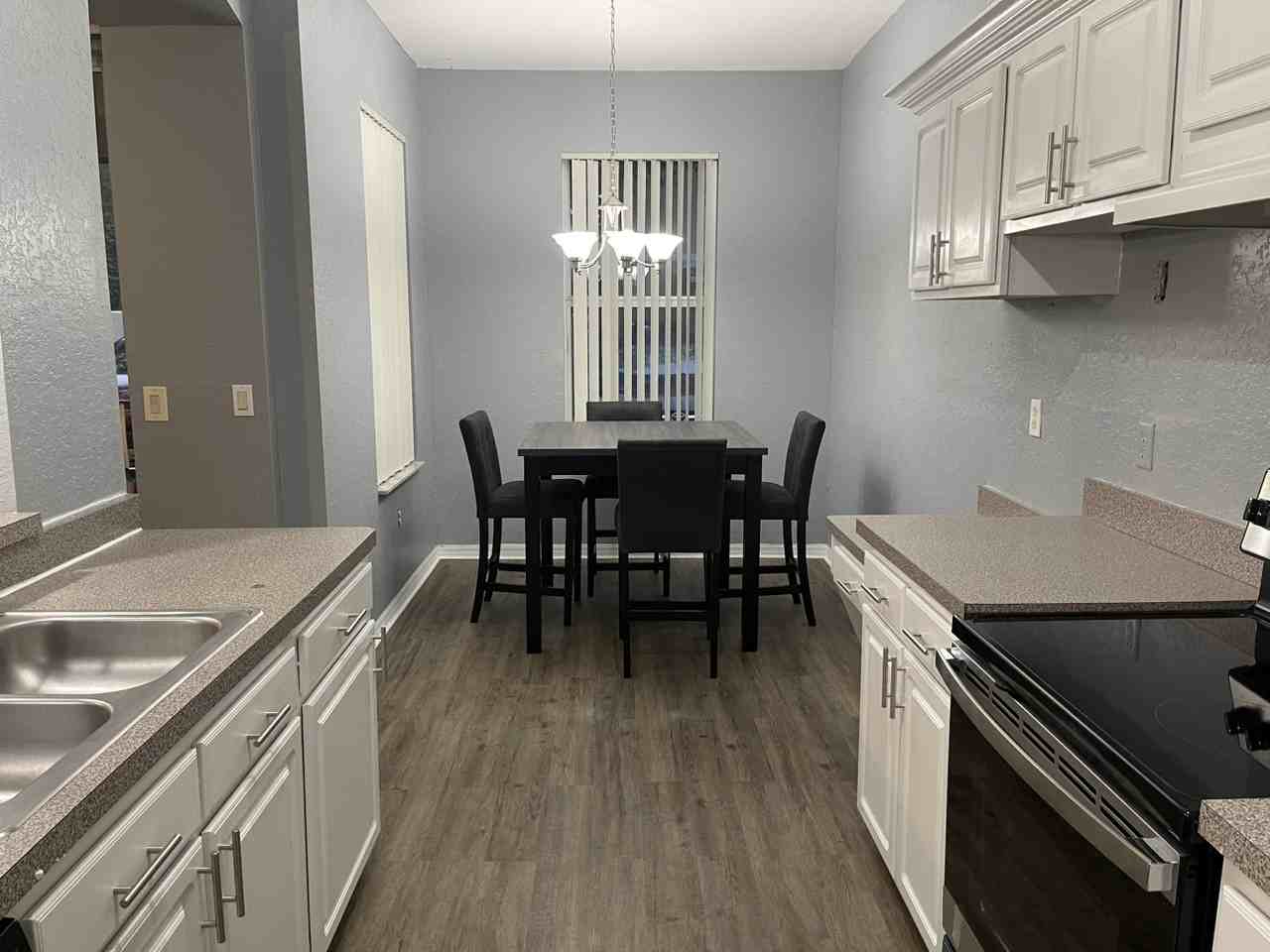 5031 Sunridge Palms Dr - Photo 2 of 7