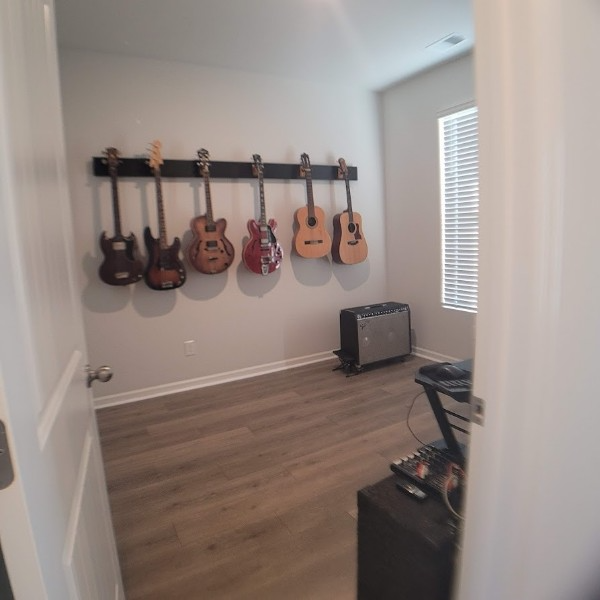 1414 Walker Way - Photo 2 of 12