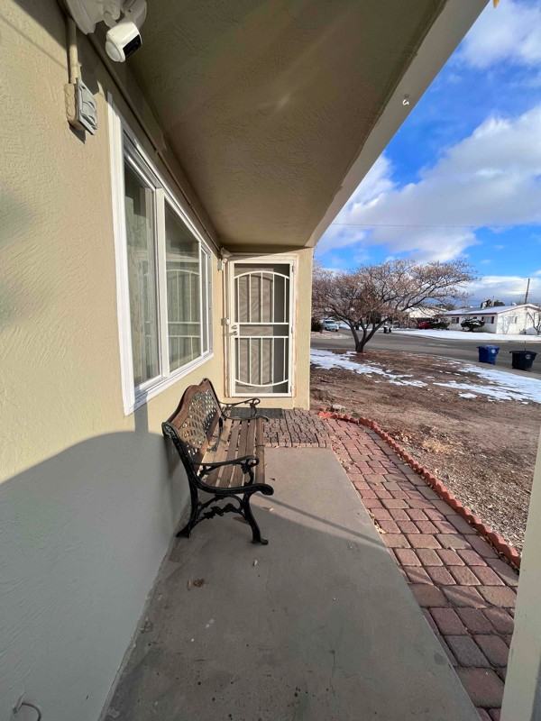 11521 Ralph Ave Ne - Photo 2 of 30