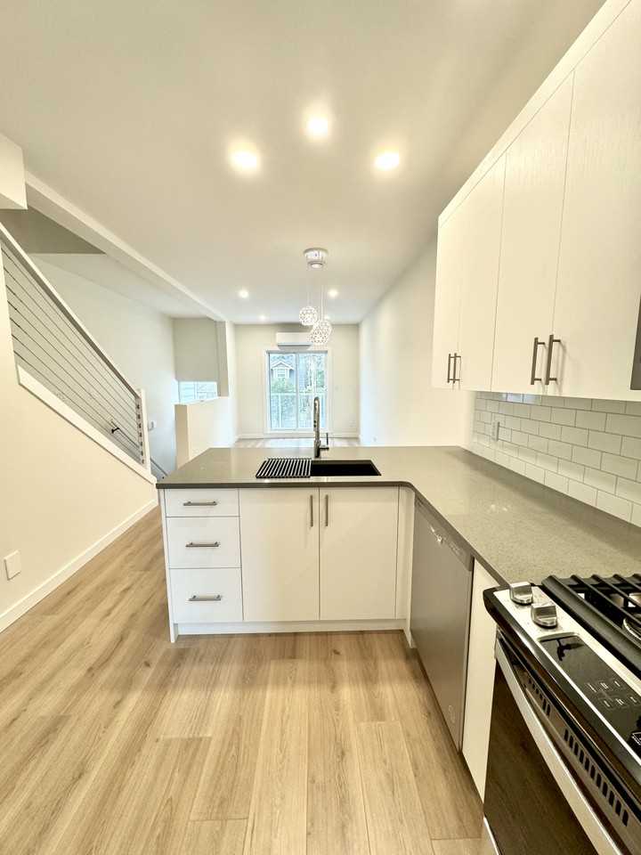 663 Hoylake Avenue #103 - Photo 3 of 20