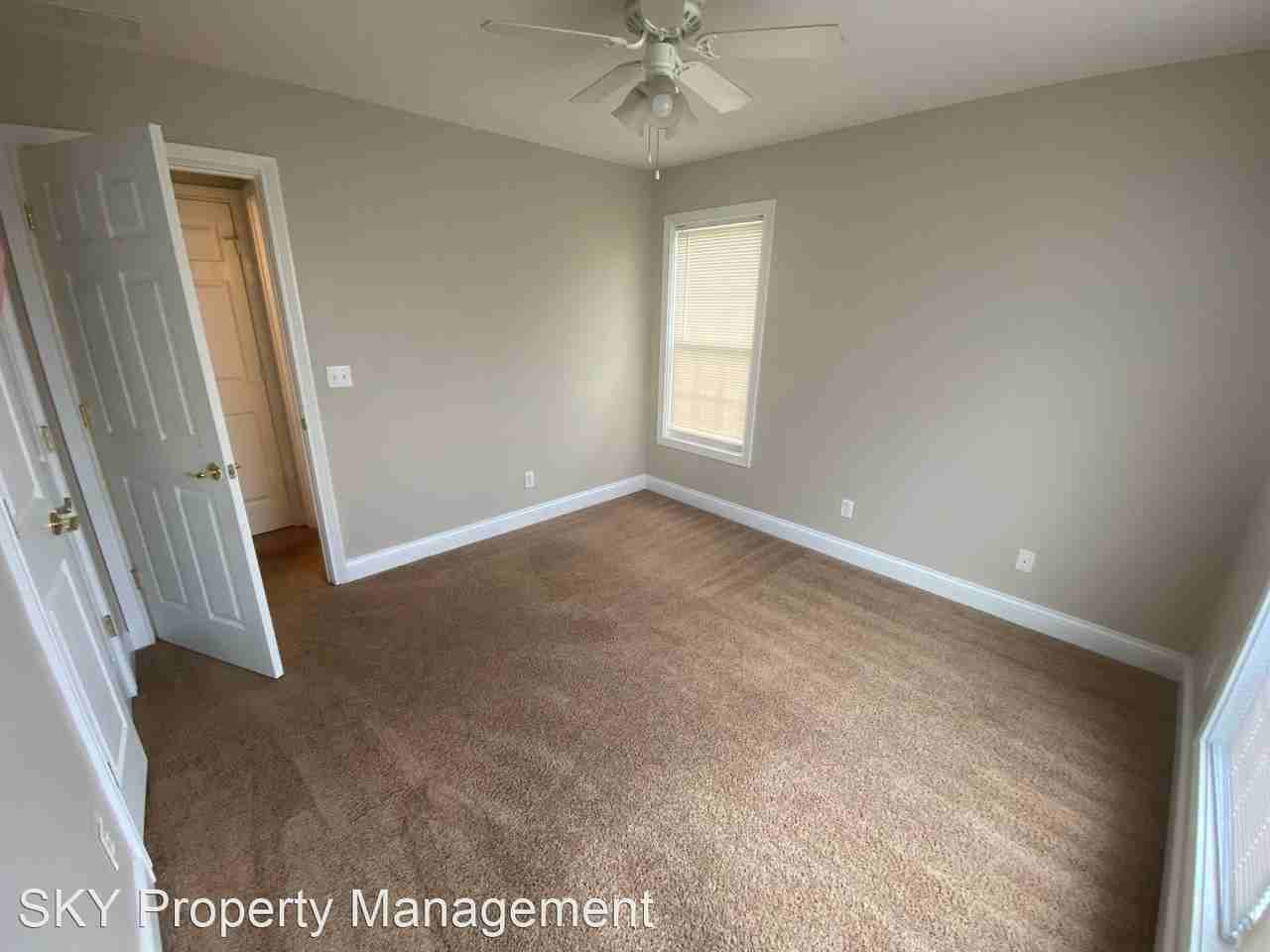 Clays Pointe Duplexes - Photo 3 of 5