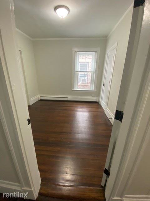 56 Empire St - Photo 2 of 9