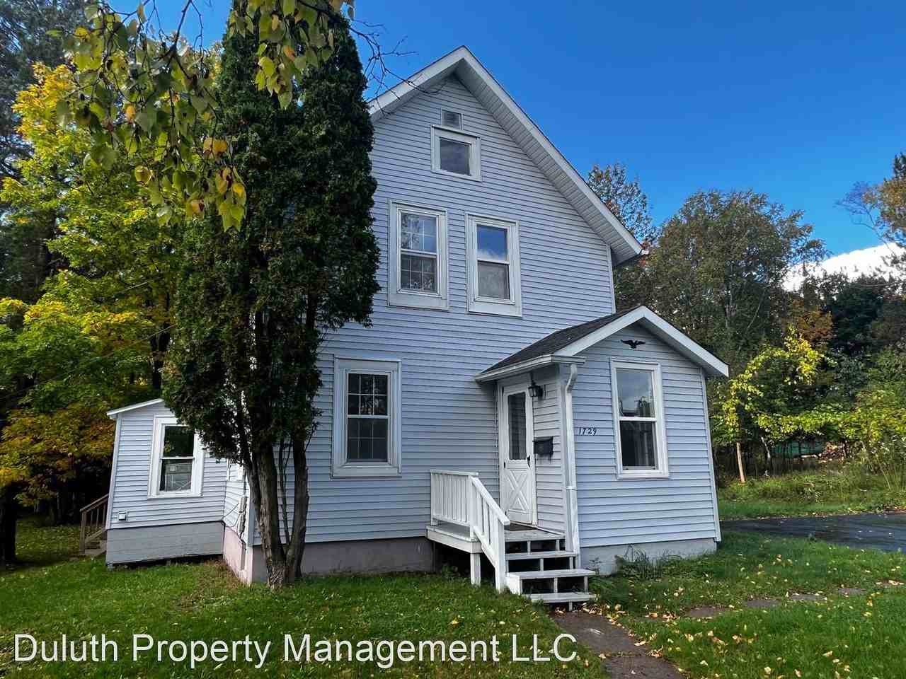 1729 Carver Ave - Photo 3 of 18