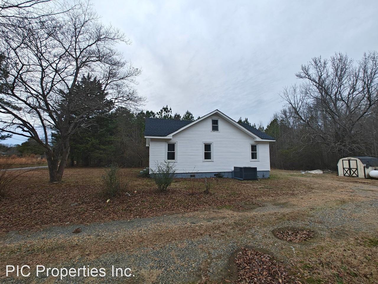 5230 Wayside Rd - Photo 2 of 13