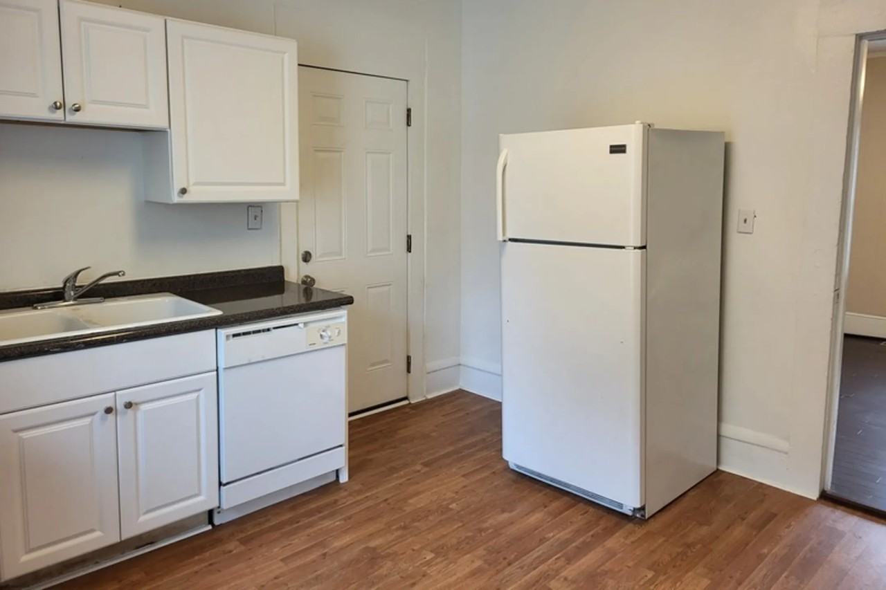 4712 Hovis Rd - Photo 3 of 12