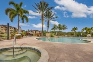 TGM Malibu Lakes - Photo 3 of 20